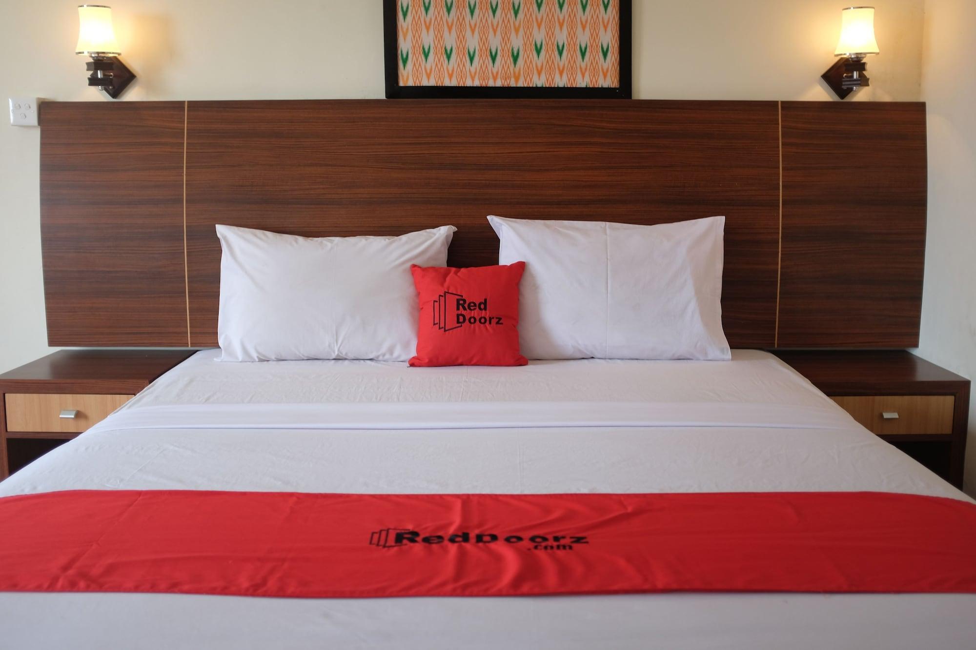 Reddoorz Plus Near Senen جاكرتا المظهر الخارجي الصورة