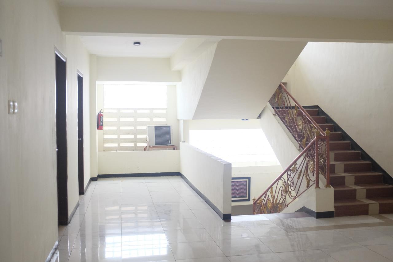 Reddoorz Plus Near Senen جاكرتا المظهر الخارجي الصورة