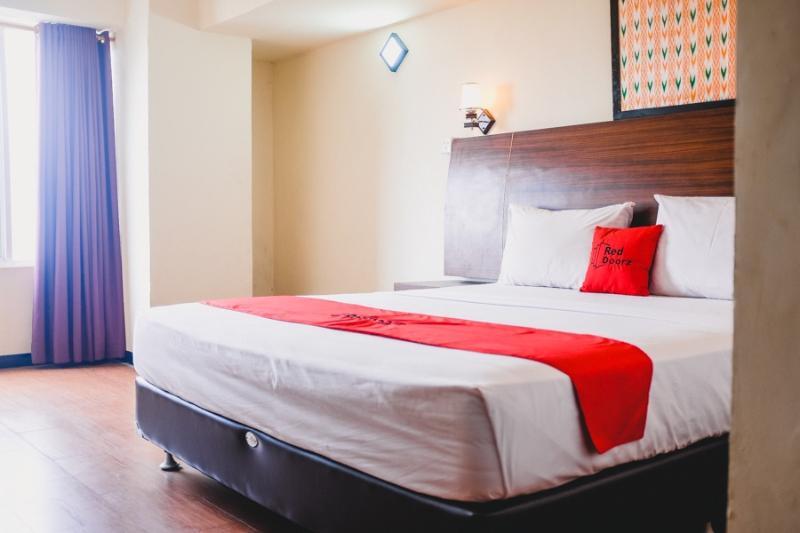 Reddoorz Plus Near Senen جاكرتا المظهر الخارجي الصورة
